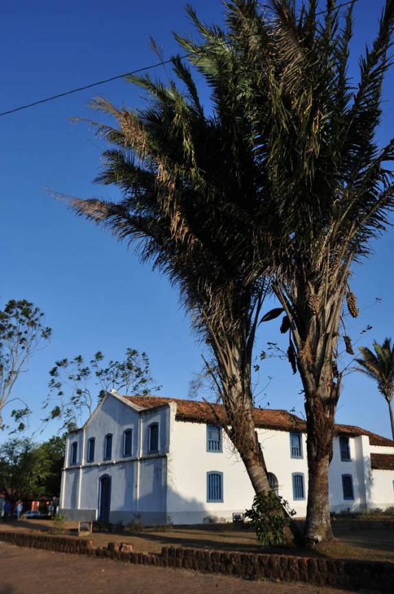 A igreja da cidade de Chapada dos Guimarães, em Mato Grosso